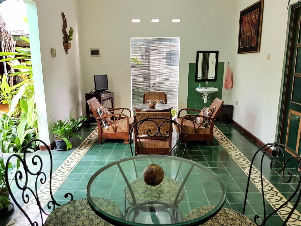 Apartamento Ndalem Gamelan Yogyakarta Exterior foto